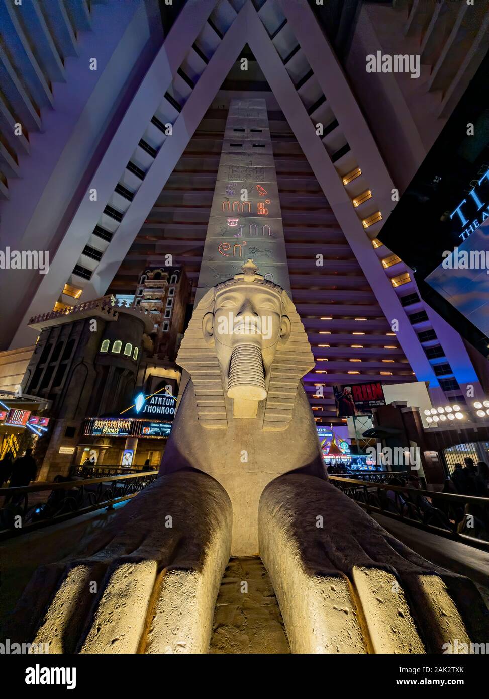 Las Vegas, DEC 28: vista interior del Luxor Hotel & Casino on DEC 28, 2019 en Las Vegas, Nevada Foto de stock