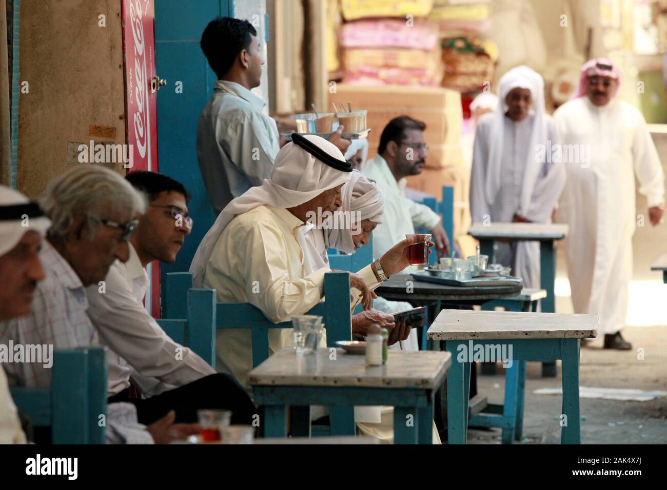Bahrein Koenigreich: Café im Zentrum von Manama, Dubai | uso en todo el mundo Foto de stock