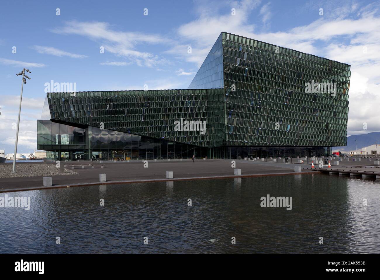 Reykjavik: "Harpa", Opern- und Konzerthaus am Hafen, Isla | mundial de uso Foto de stock