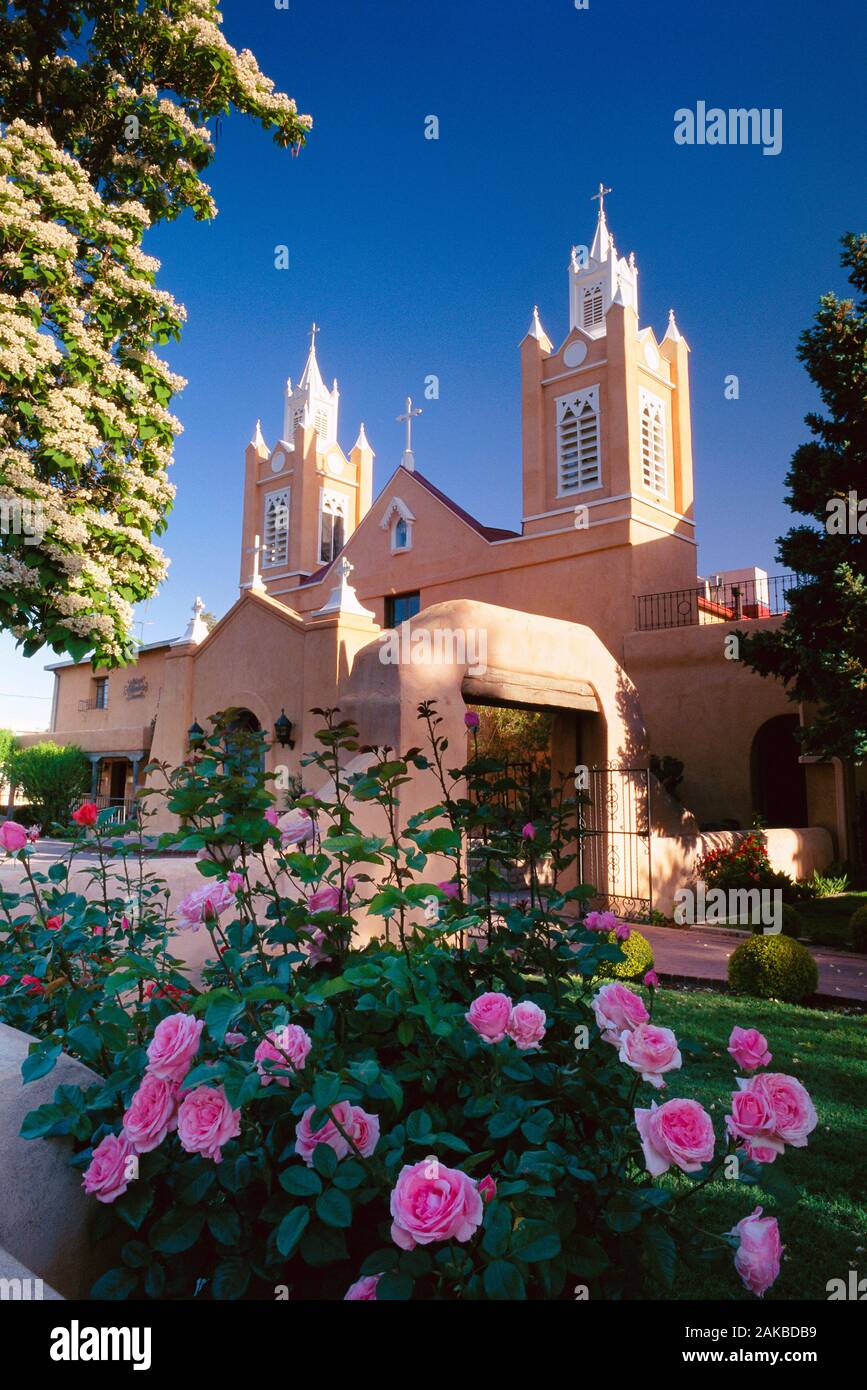 Vista de la Iglesia San Felipe de Neri, Albuquerque, Nuevo México, EE.UU. Foto de stock