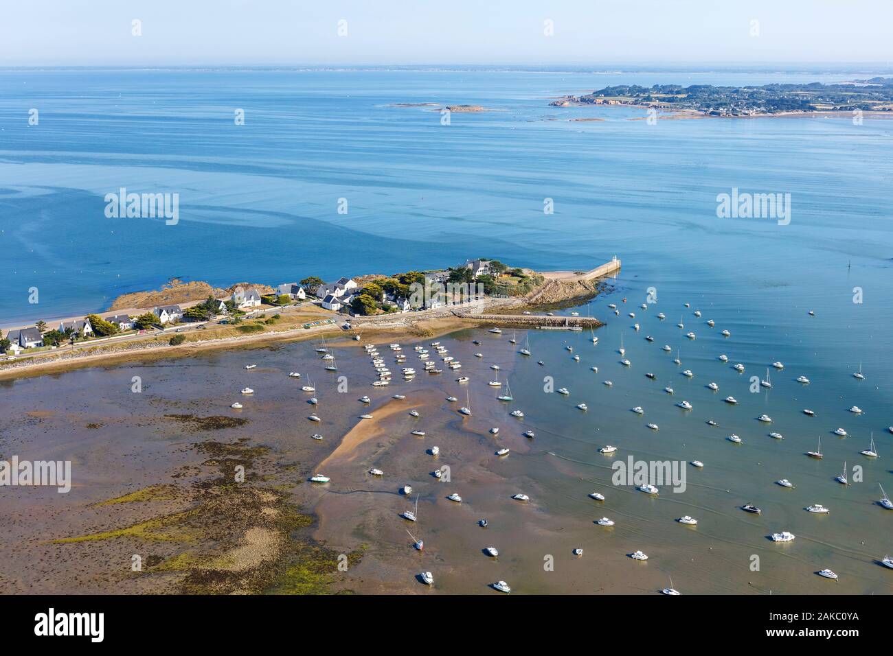 Francia, Loire Atlantique, Mesquer, pointe de Merquel (vista aérea) Foto de stock