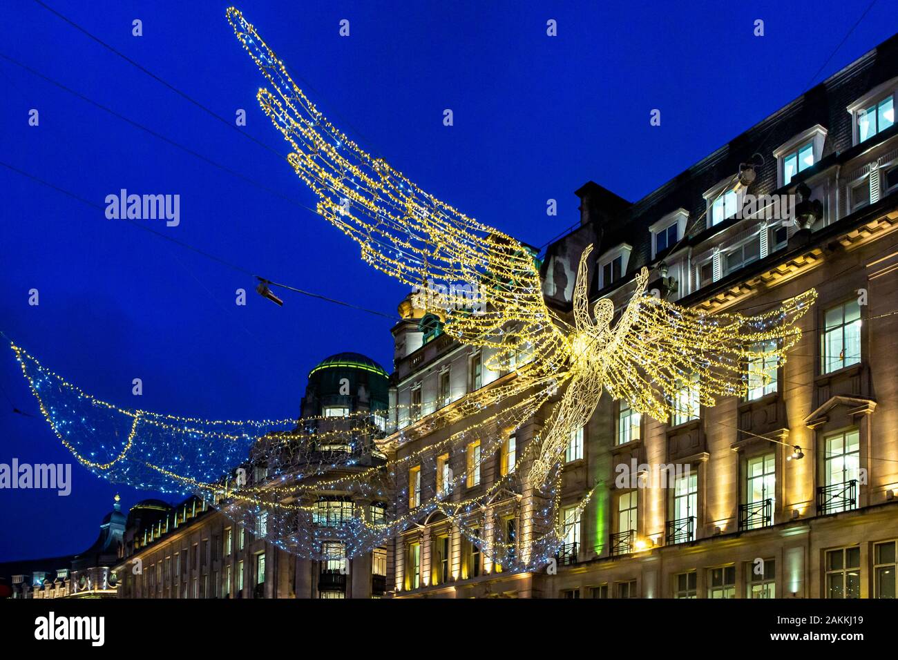 2019-12 Londres Camden y West End luces en Navidad Foto de stock