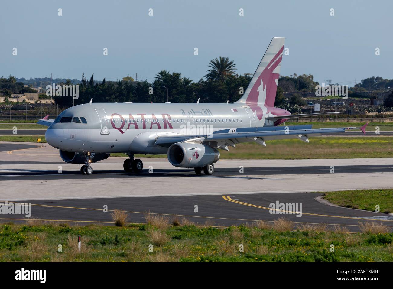 Qatar Airways (Qatar Amiri Flight) Airbus ACJ319 (A319-133/CJ) (A7-MED) que llega desde Marruecos. Foto de stock