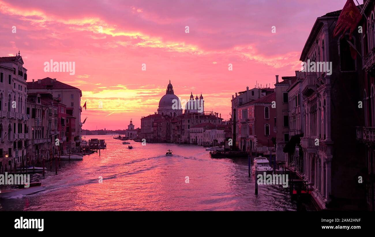 Gran Canal al atardecer en Venecia, Italia Foto de stock