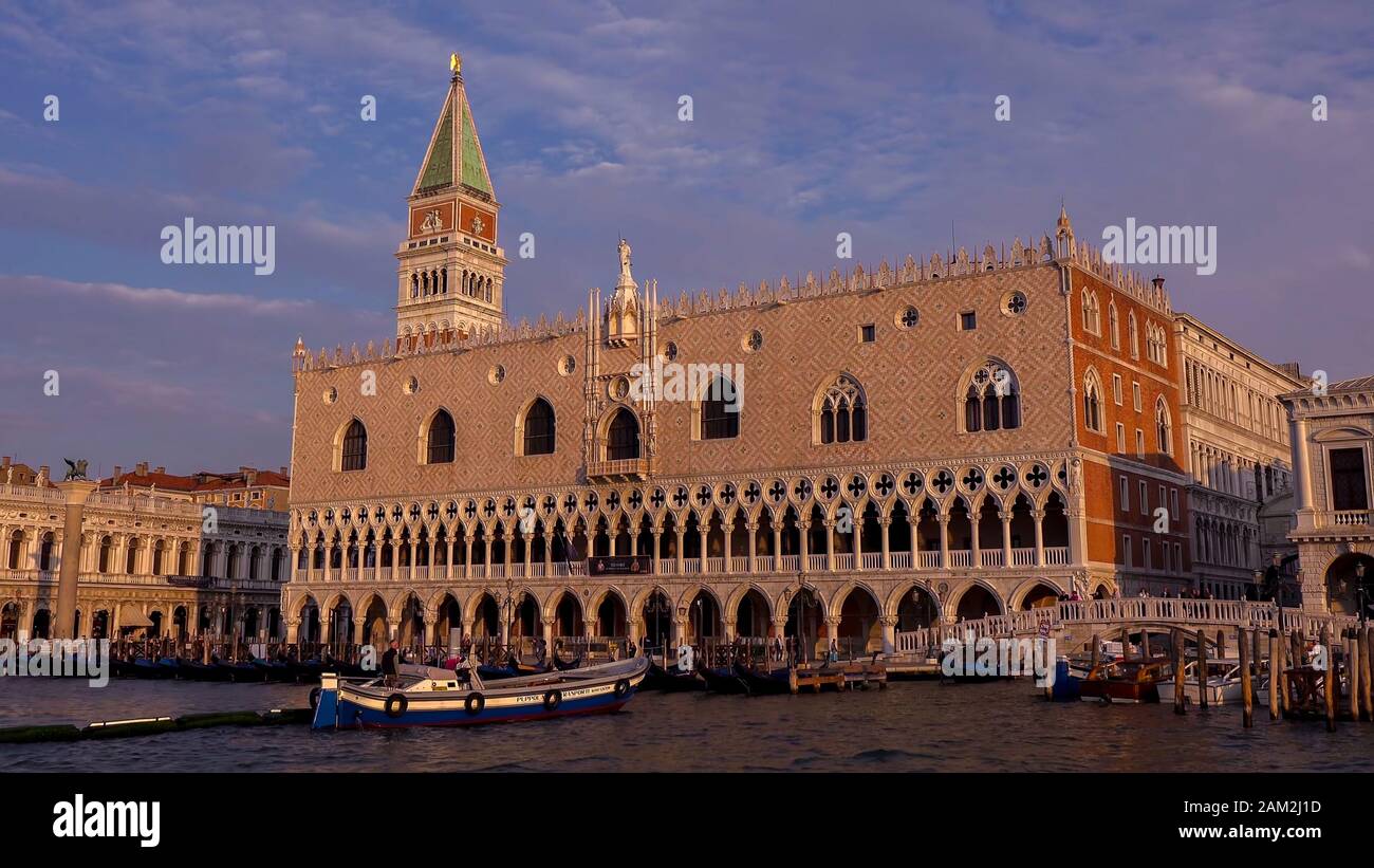 Plaza de San Marcos en Venecia, Italia. Foto de stock