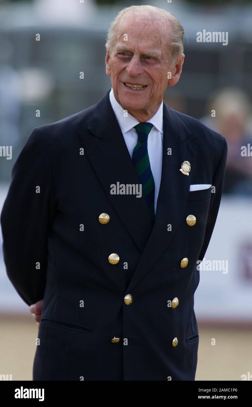 Royal Windsor Horse Show, Windsor, Reino Unido. 15 de mayo de 2014. El Príncipe Felipe, el duque de Edimburgo, disfrutando del Real espectáculo de caballos Windsor. Crédito: Maureen Mclean/Alamy Foto de stock