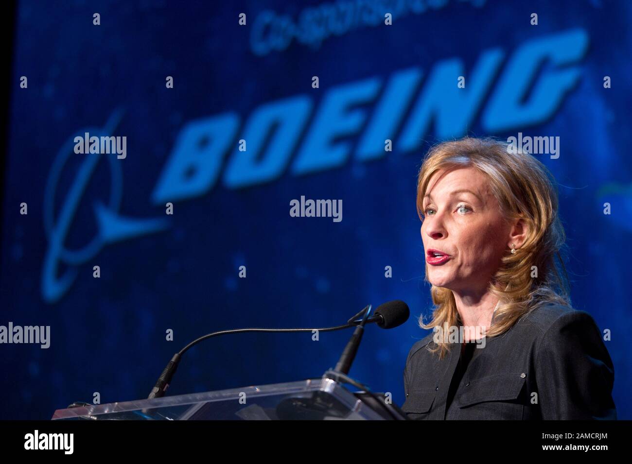 Leanne Caret, vicepresidenta ejecutiva de Boeing Company y presidenta y directora ejecutiva de la división de defensa, espacio y seguridad de Boeing. Foto de stock