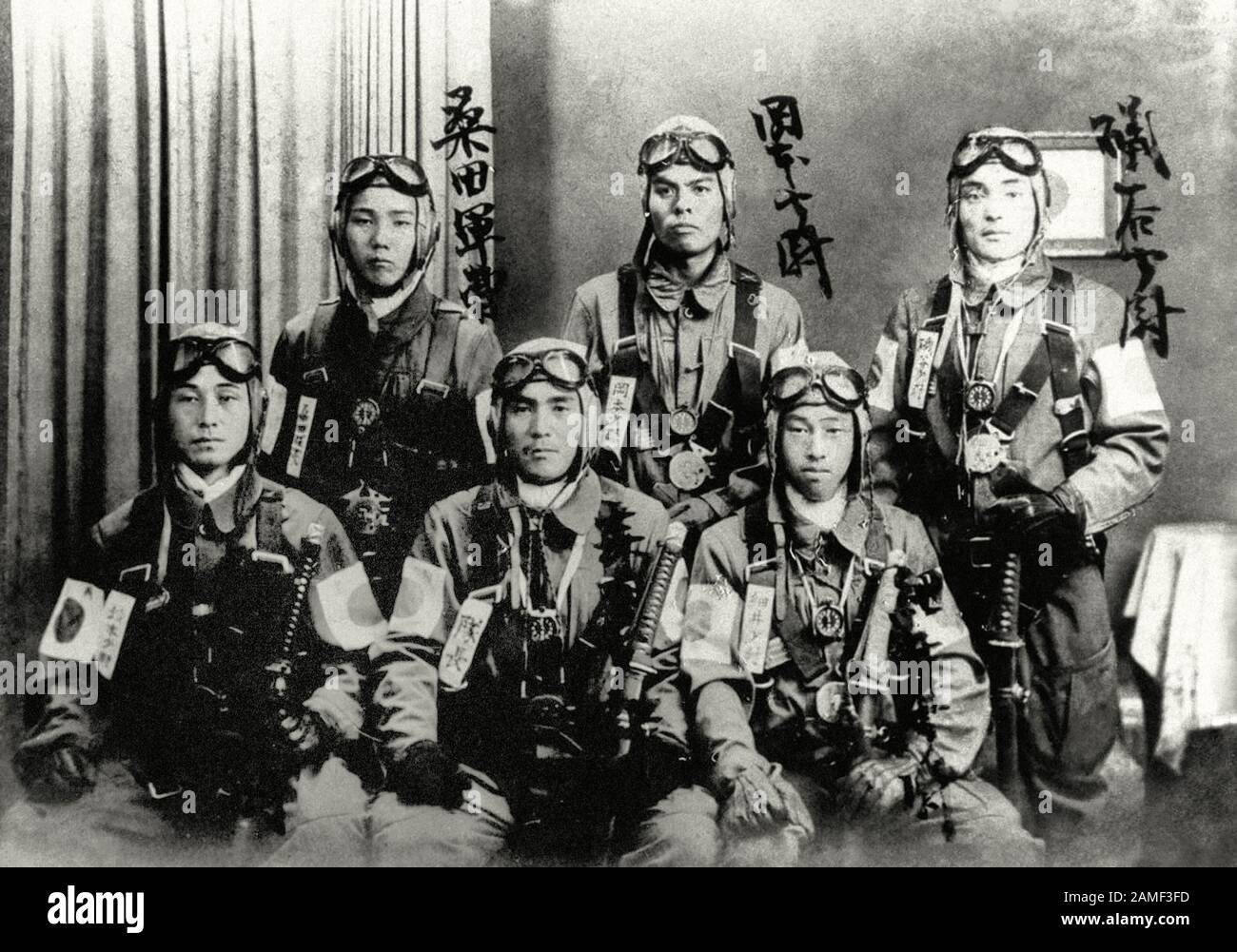 Pilotos bombarderos que participaron en el ataque a Pearl Harbor. Foto de stock