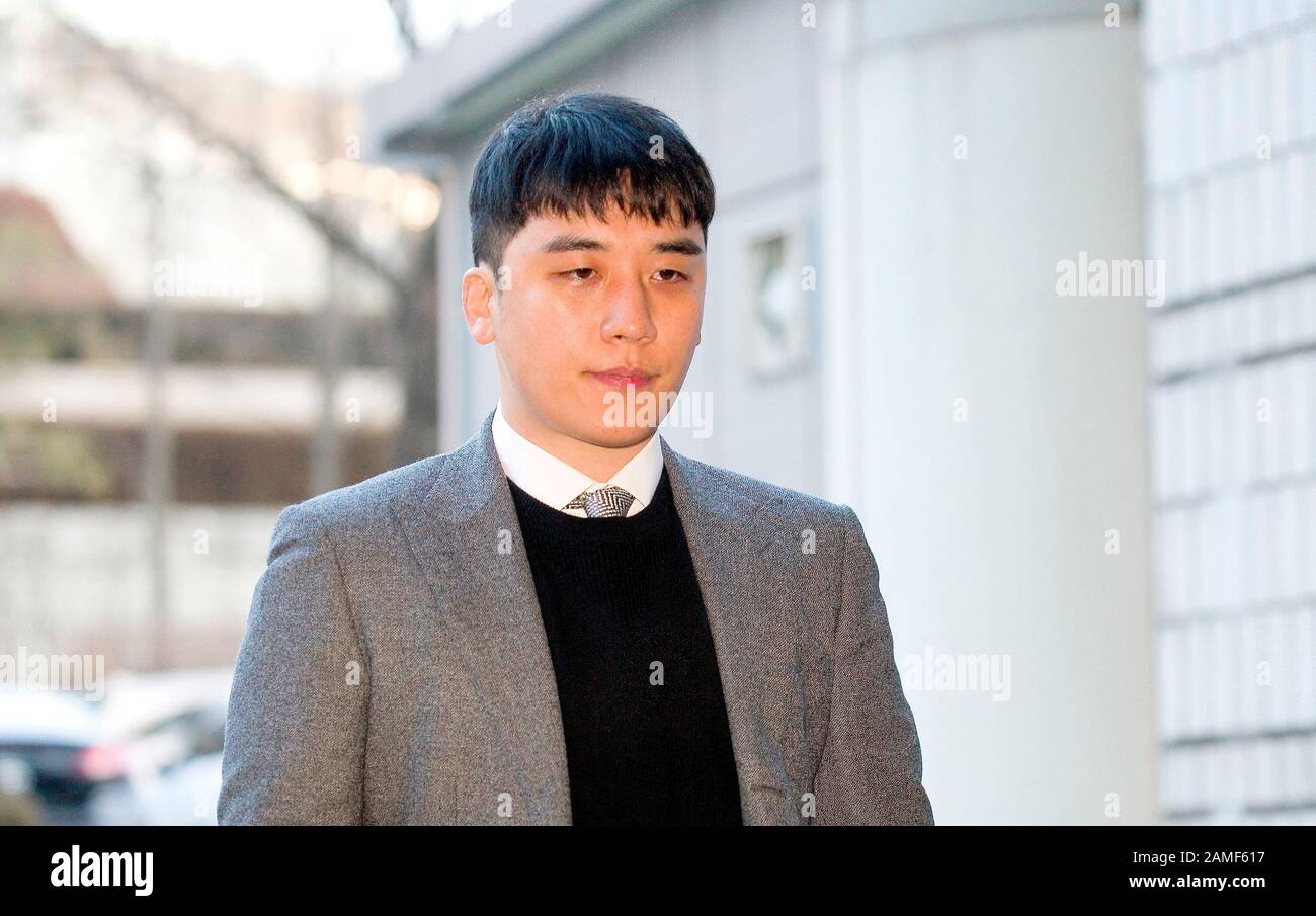 V I Bigbang Jan 13 V I O Seungri Ex Miembro De La Banda De Chicos De K Pop Bigbang Llega Al Tribunal De Distrito Central De Seul Corea Del Sur Comparecio Ante