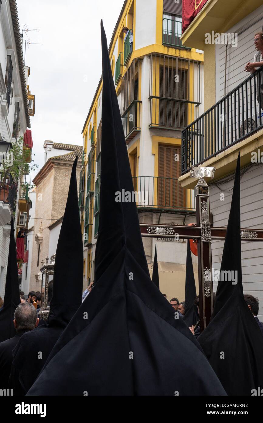 Semana santa , desfile religioso de Pascua en Sevilla, Andalucía, españa Foto de stock