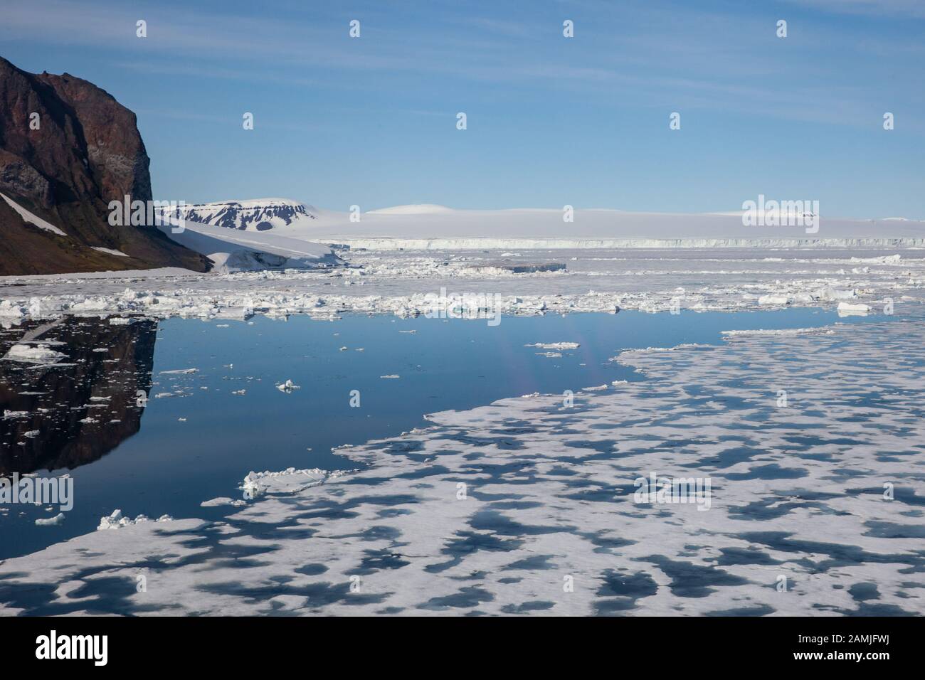 Hielo marino, hielo y paisajes, Franz Josef Land Foto de stock