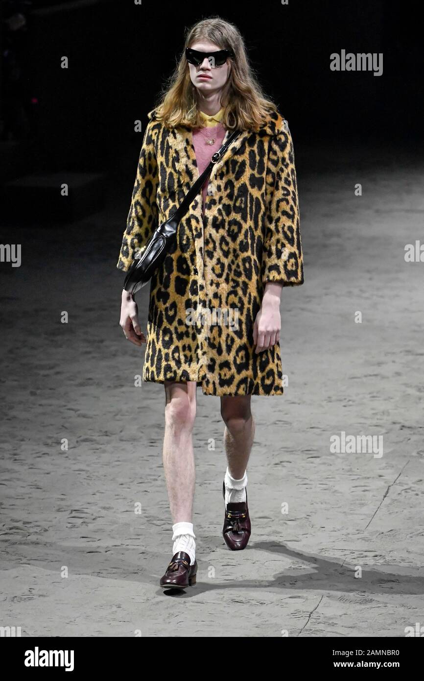 Milán, Italia. 14 de enero de 2020. Semana De La Moda De Milán, Hombre  Otoño Invierno 2020/2021. Milan, Otoño De Moda Masculina Invierno 2020/21.  Espectáculo de moda Gucci. En La Foto: Modelo