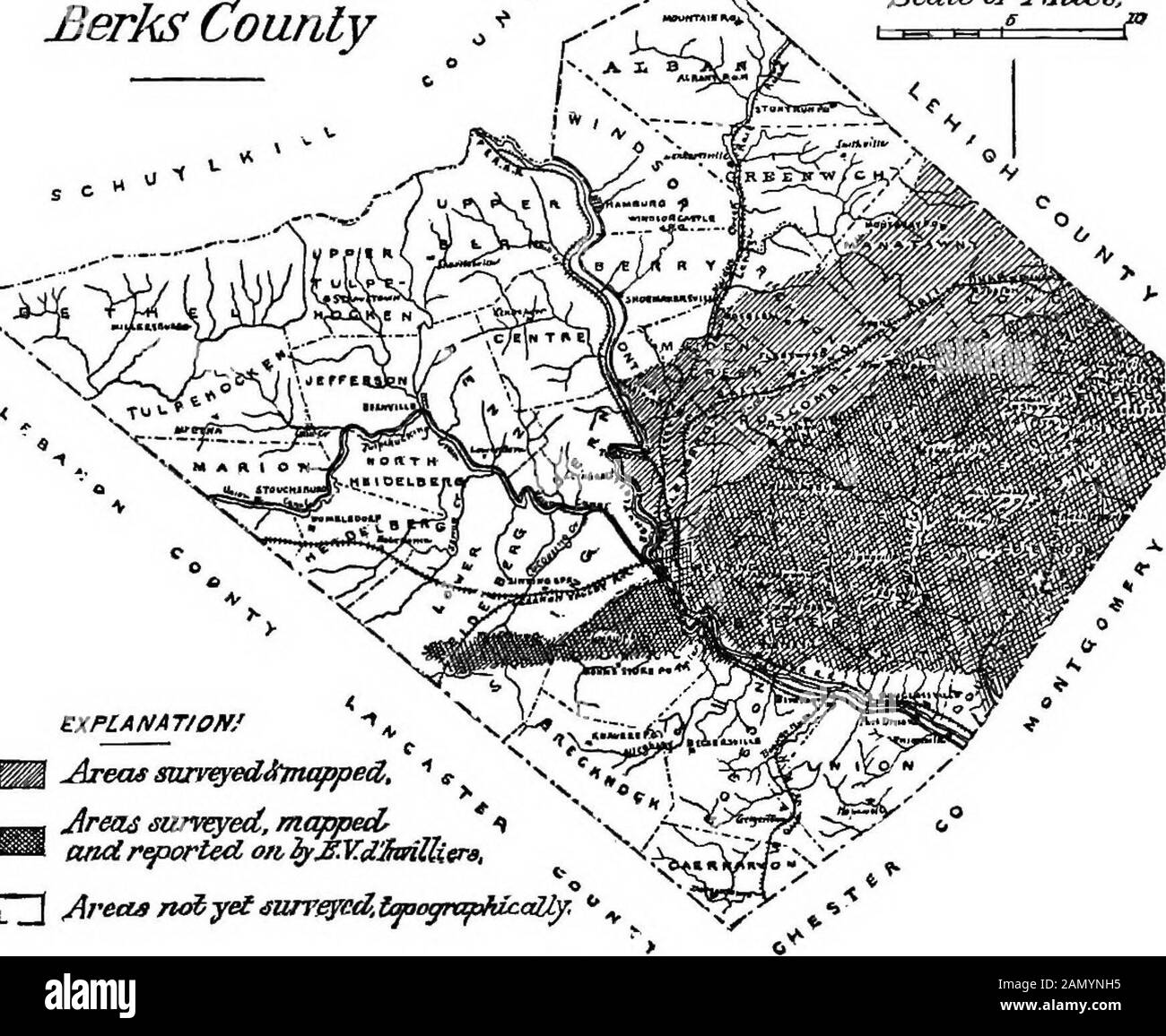 Informe de progreso 1874-1889, A-Z .. . LETTEK DEL SR. DINYILLIEES. 907 Walnut Street, Philadelphia, Julio I, 1883.Prof. J. P. Lesley, Slate Geologist: Estimado Señor: Tengo el honor de presentarle mi informe sobre la geología y topografía de las montañas del Sur o las colinas de Reading del condado de Berks, con la frontera de la formación mesozoica en el sur incluida en el condado. Mapa de £erks Escala del condado de mues.. TJONAT/om - JIERAS saneed, majoxA ? i [ greets ru   iurFgyai.laangn tAicaUy, (xists.) Xii D INFORME PROGRESO OP. E. V. dINVILLIERS. De acuerdo con las instrucciones recibidas de usted en thespring Foto de stock