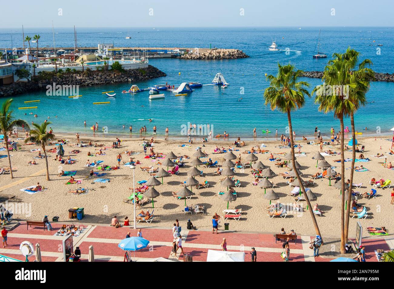 Playa de puerto colon fotografías e imágenes de alta resolución - Alamy