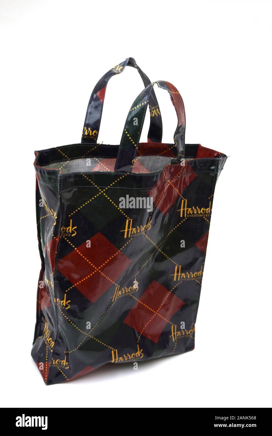 Harrods bag fotografías e imágenes de alta resolución - Alamy