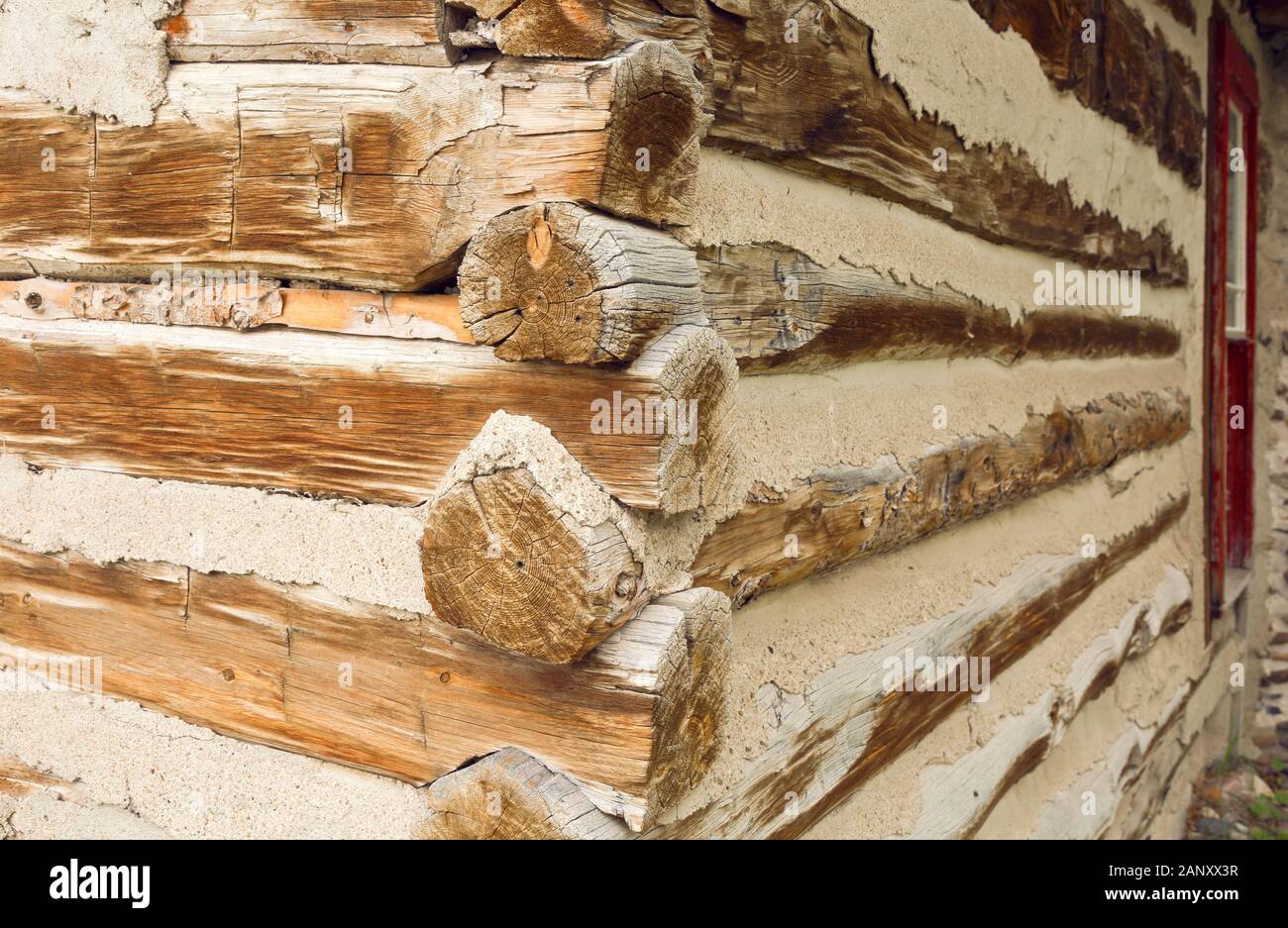 Detalle de construcción de cabaña de troncos fotografías e imágenes de alta  resolución - Alamy