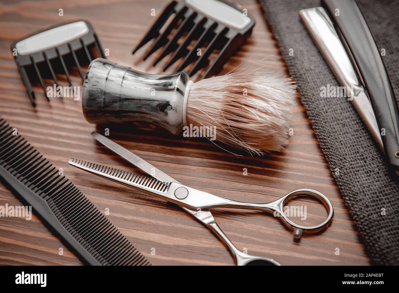 Aceite para máquina de cortar el pelo con espacio de copia Fotografía de  stock - Alamy