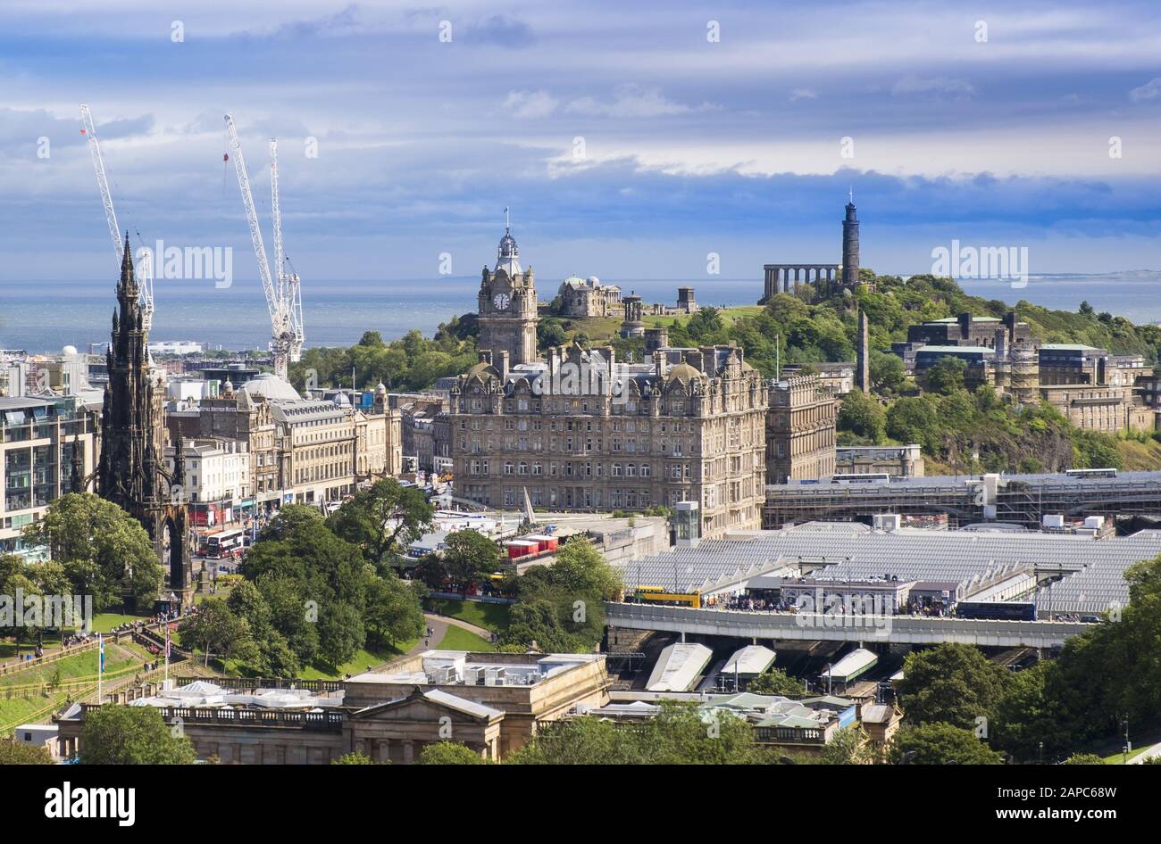 Vista del horizonte de Edimburgo desde Calton Hill Foto de stock