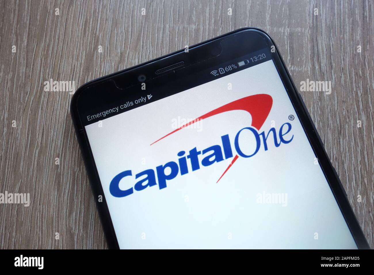 El sitio web de la empresa Capital One se muestra en un smartphone moderno Foto de stock
