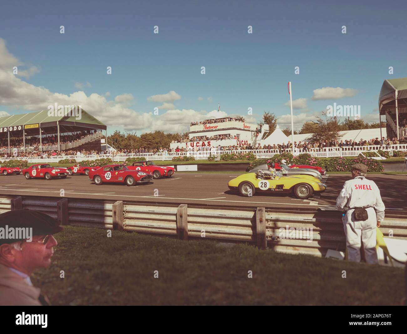 Carrera de celebración del RAC TT Goodwood Revival 2015 Foto de stock