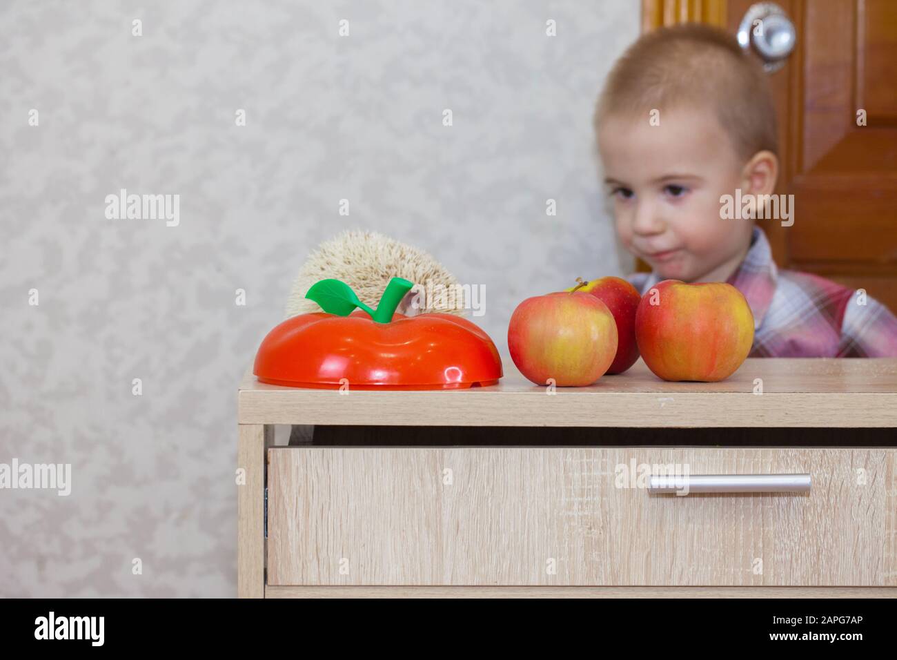 Vitaminas para niños fotografías e imágenes de alta resolución - Alamy