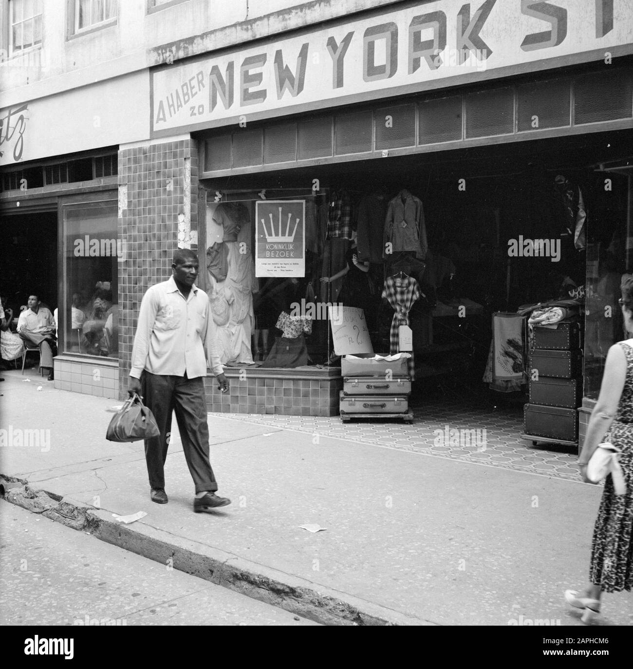 Tienda nueva york Imágenes de stock en blanco y negro - Alamy
