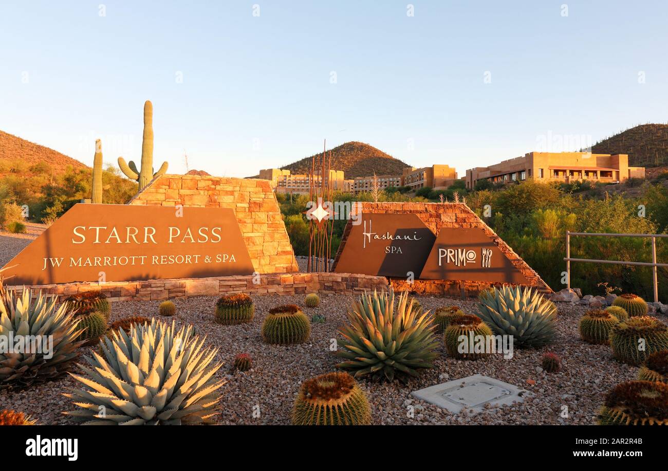 W Marriott Starr Pass Resort and Spa en Tucson, Arizona, Que Está Ubicado frente a las estribaciones cubiertas de saguaro del Tucson Mountain Park, Foto de stock