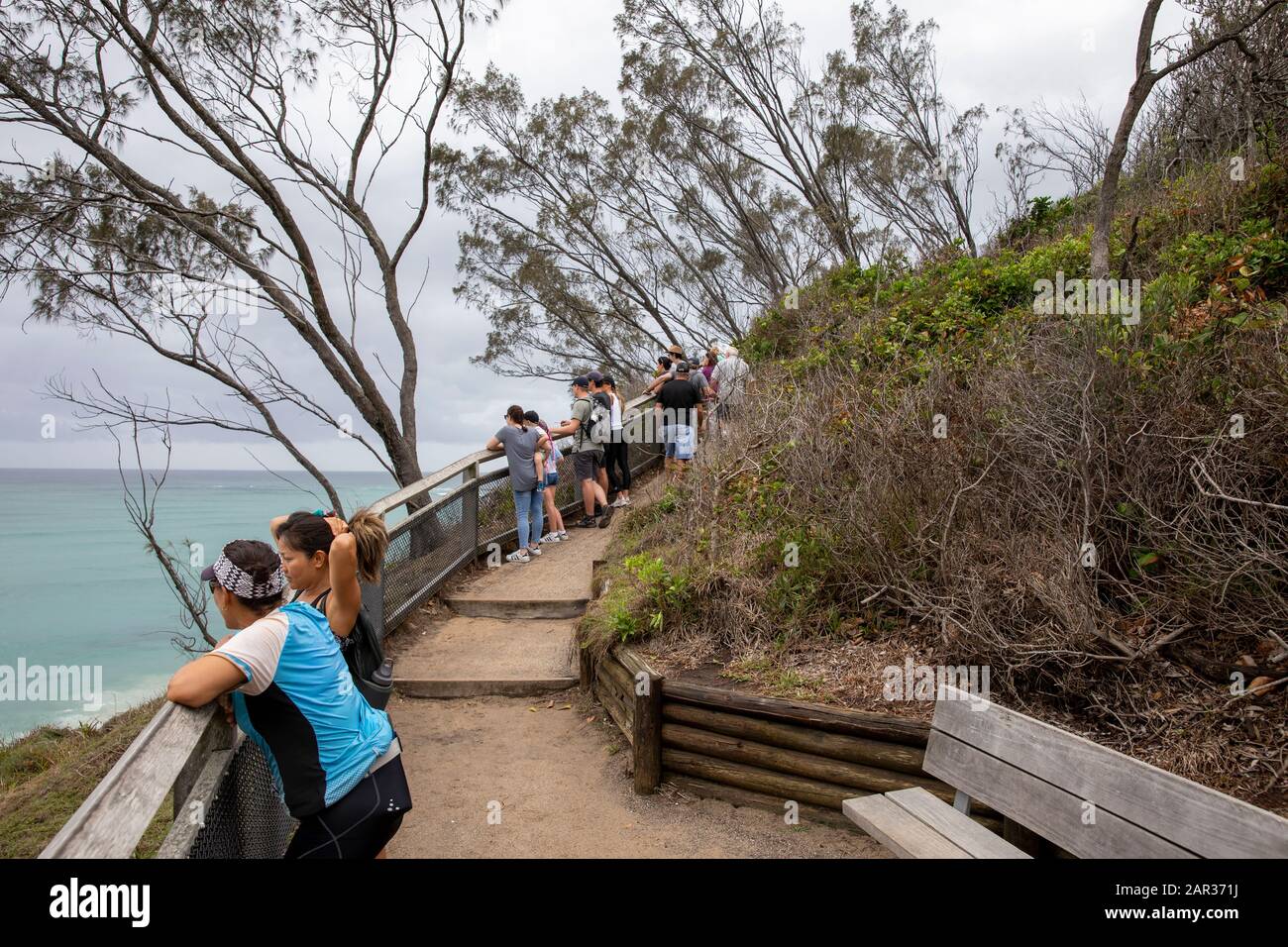 Byron Bay, Cape Byron ruta costera es popular entre los turistas y visitantes de la ciudad, Australia Foto de stock