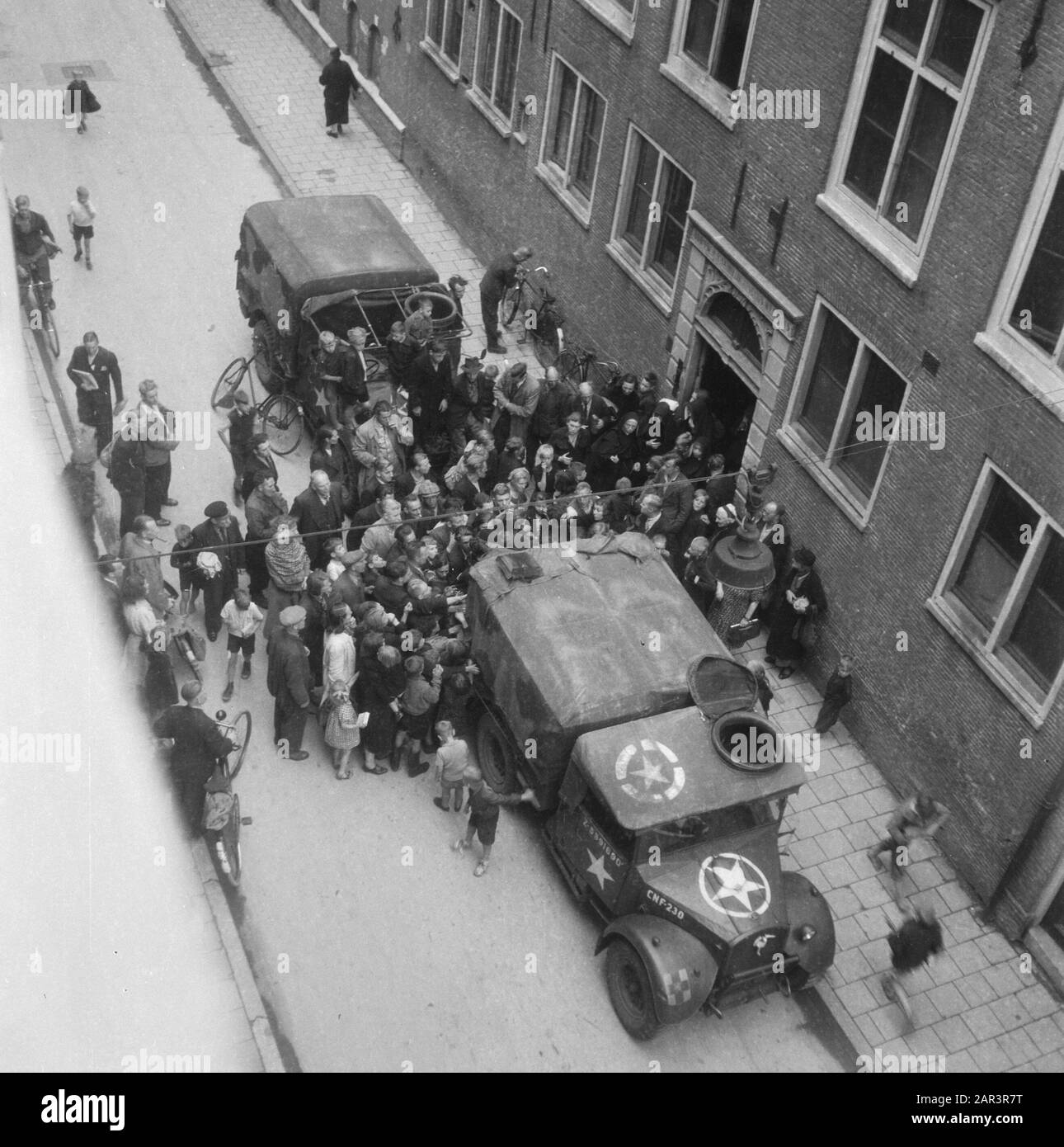 'Tienda de comestibles del príncipe Bernhard' [asistencia a los hogares