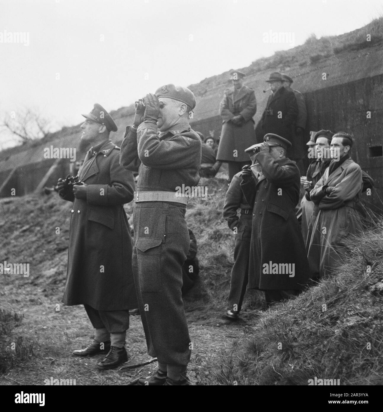 Ejercicios De Tiro Oldebroek Fecha: 12 De Abril De 1946 Ubicación: Oldebroek Foto de stock