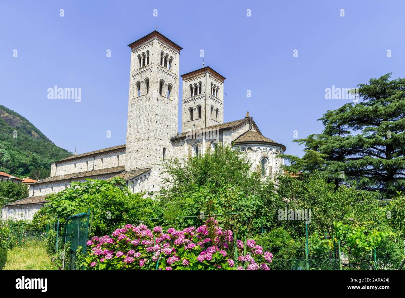 Basílica De Sant'Abbondio, Como, Provincia De Como, Italia Foto de stock