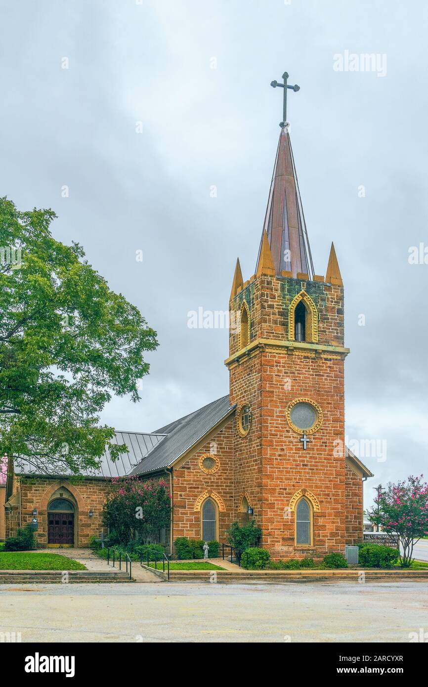 Vista De La Iglesia Luterana De San Pablo En Mason. Texas. EE.UU Foto de stock