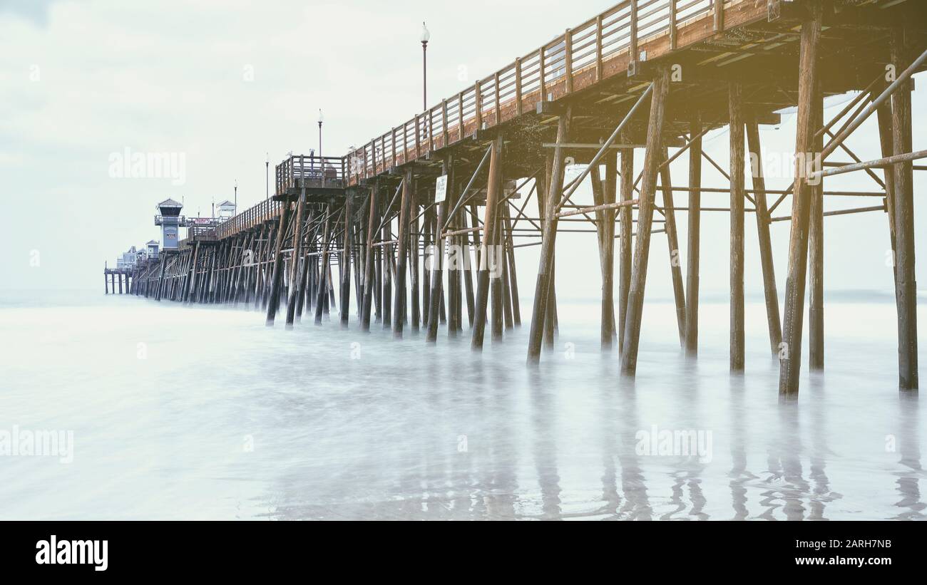 Oceanside California Estados Unidos. Histórico Oceanside Pier, Oceanside, San Diego County, California, Vintage Look Foto de stock