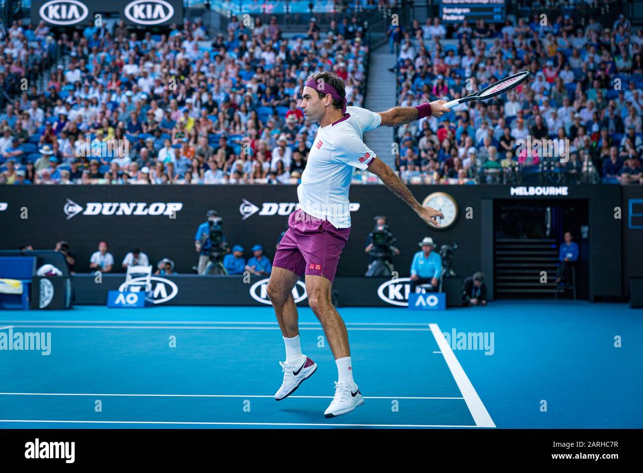 Melbourne, Australia. 28 de enero de 2020. Roger Federer, De Suiza, En El Partido Del Día 9 Del Campeonato Australiano De Tenis Abierto De 2020 En El Melbourne Park Tennis Center, Melbourne, Australia. 28 De Enero De 2020. ( © Andy Cheung/Arck Images/Arckimages.com/Uk Tennis Magazine/International Sports Fotos) Crédito: Roger Parker/Alamy Live News Foto de stock
