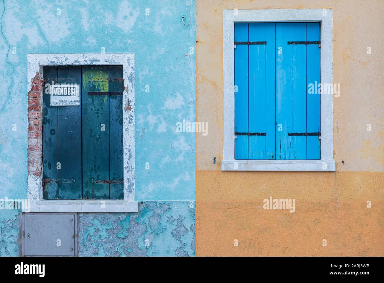 Las coloridas casas de Burano, Laguna de Venecia, Venecia Italia Foto de stock