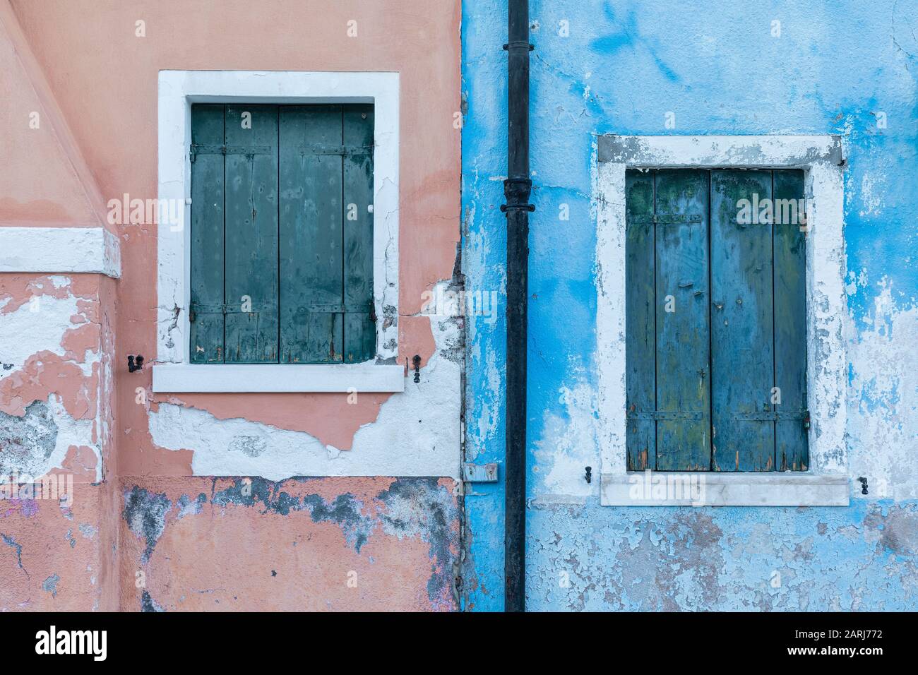 Las coloridas casas de Burano, Laguna de Venecia, Venecia Italia Foto de stock
