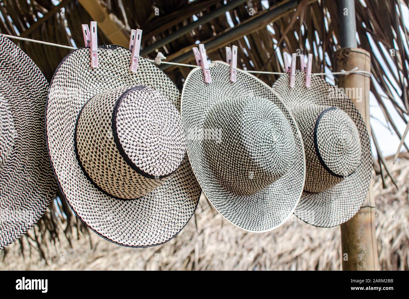Sombreros panamenos fotografías e imágenes de alta resolución - Alamy