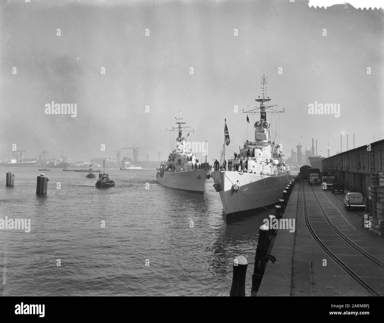 Flota inglesa visita a Amsterdam Fecha: 10 Octubre 1959 ubicación: Amsterdam, Noord-Holland palabras clave: Flotas Foto de stock