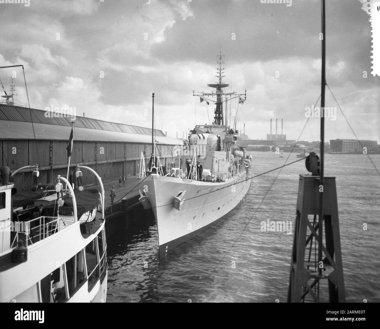 Visita de la flota inglesa a Amsterdam Fecha: 28 de junio de 1960 ubicación: Amsterdam, Noord-Holland palabras clave: Visitas guiadas Foto de stock