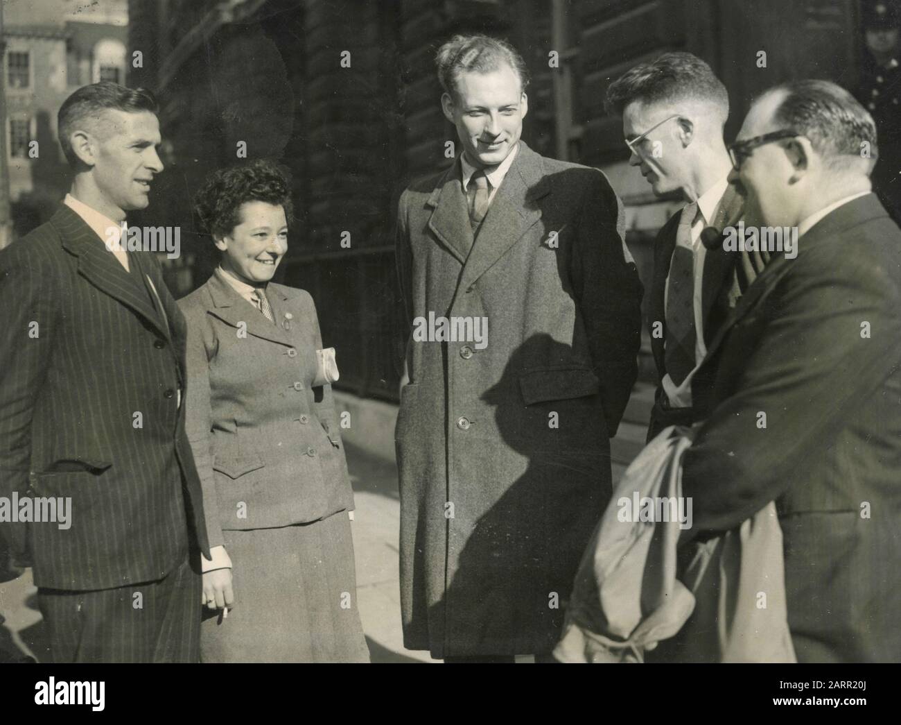 Los jefes del Partido Comunista Inglés, de izquierda a derecha: Edward F. Bramley, Joyce Miriam Allergant, Ernest Stanley Henderson, Gabriel Carritt y Morris Israel Rosen, Londres, Reino Unido 1946 Foto de stock