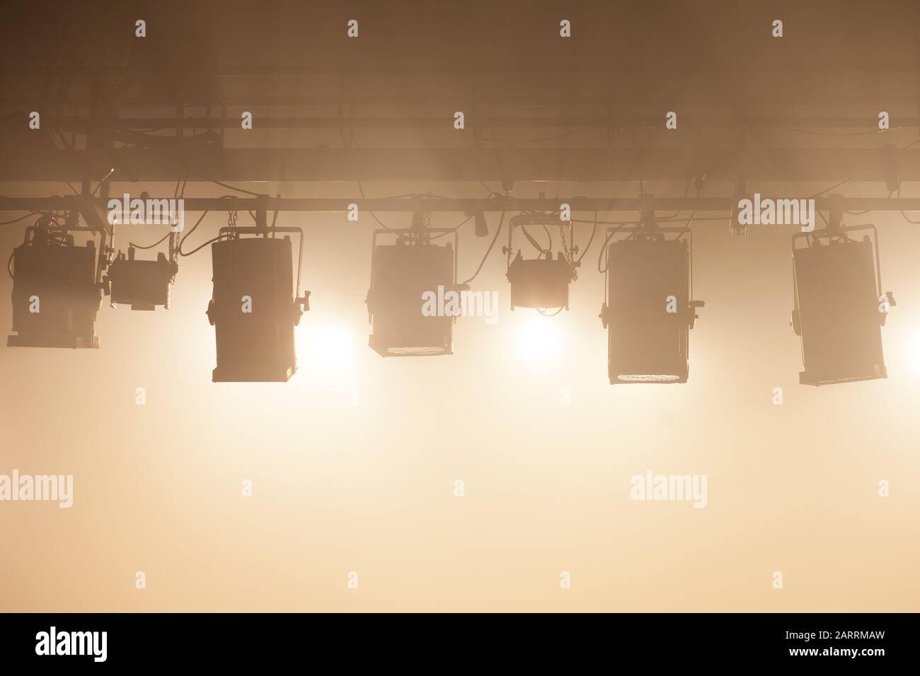 muchas luces de la inundación del teatro Foto de stock