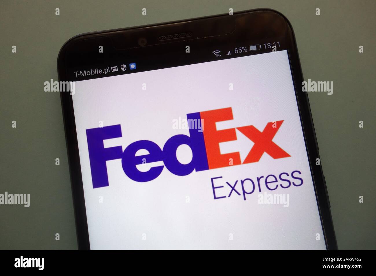 Logotipo de FedEx Express en un smartphone Foto de stock