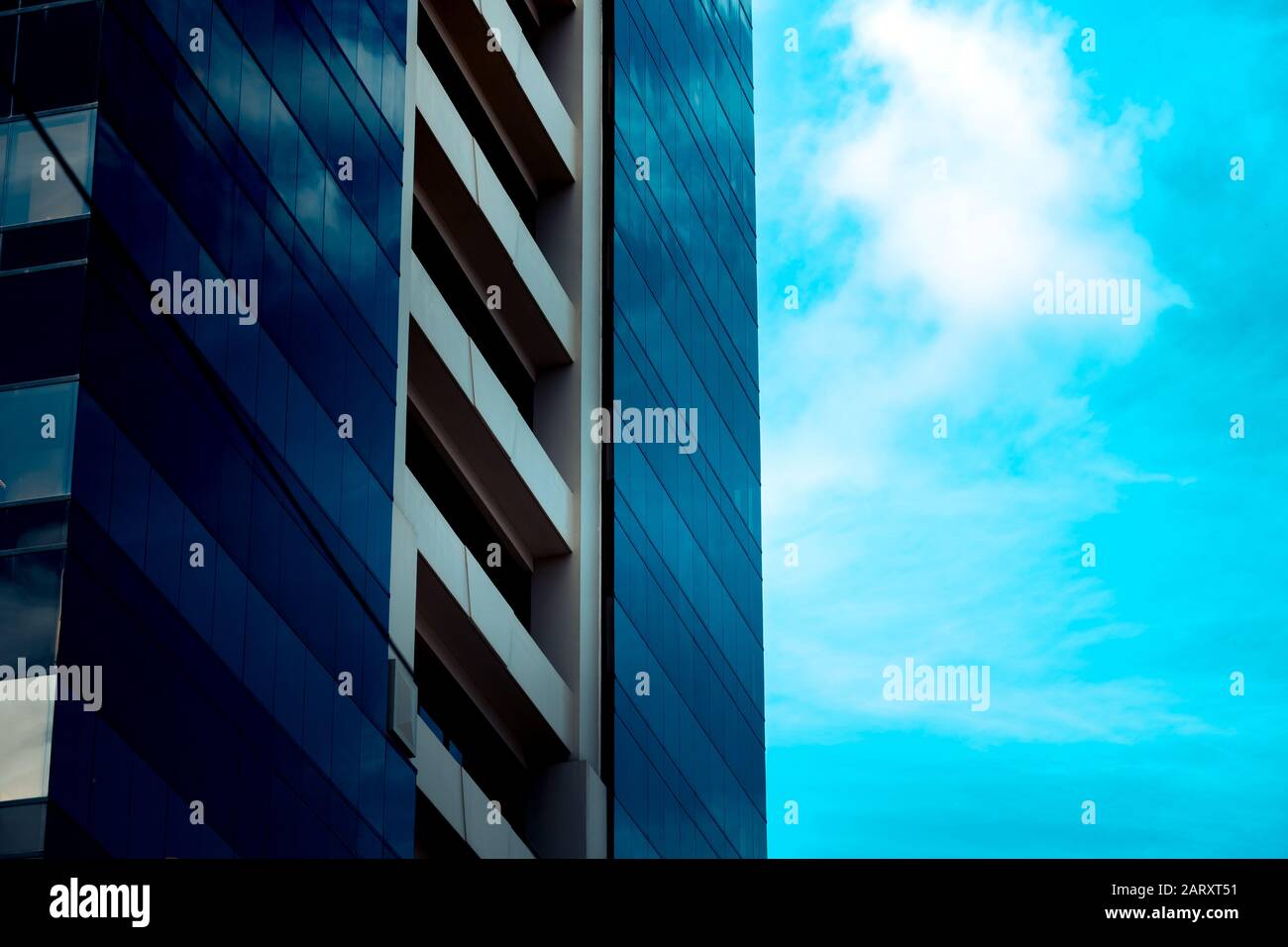 Edificio comercial de cerca; edificio de oficinas Wellington. Foto de stock
