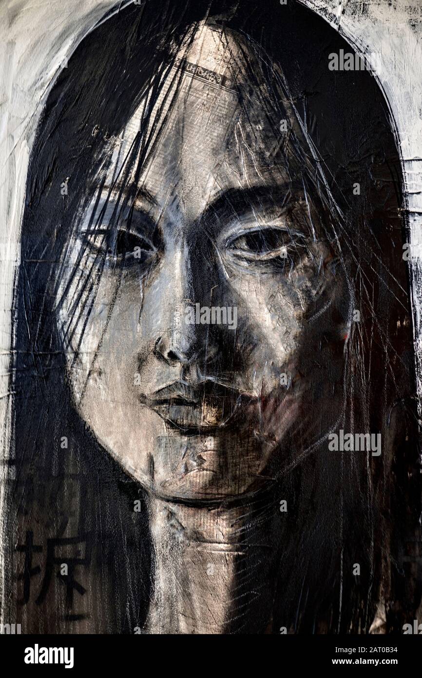 Pintura retrato de mujer; arte grunge y portarit texturizada de una mujer asiática Fotografía de stock Alamy