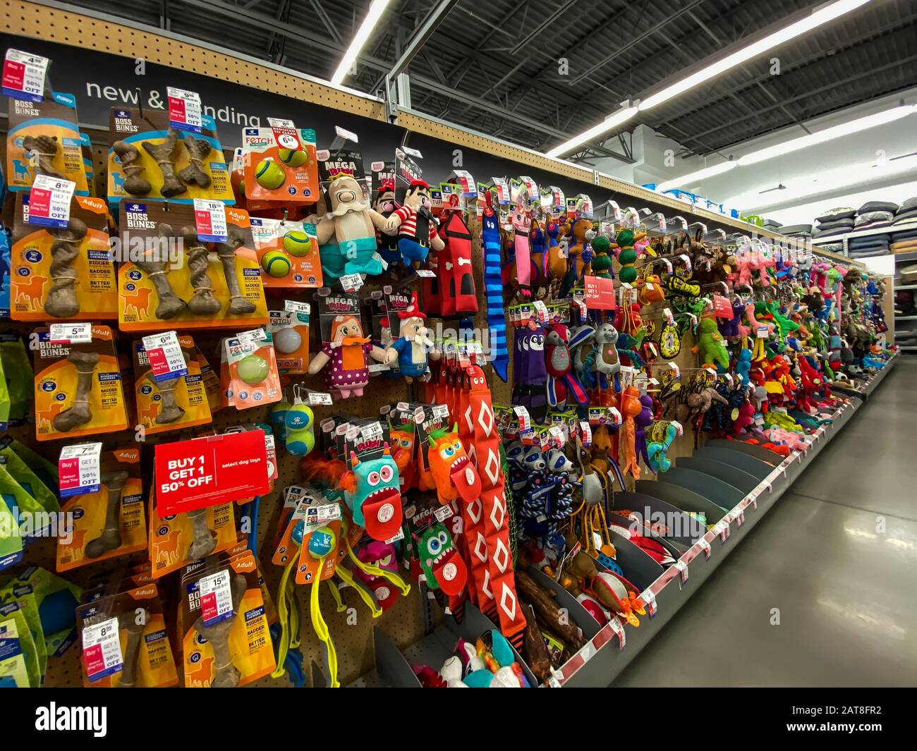 Marca de juguetes para perros sales
