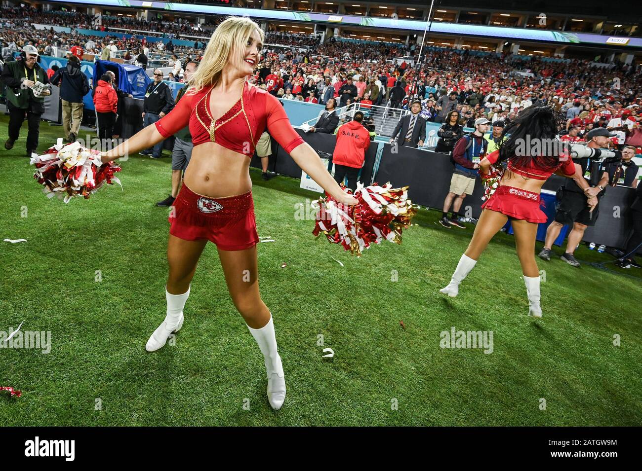pics Porristas De Los Jefes De Kansas City https www alamy es miami florida estados unidos 02 de febrero de 2020 los porristas de kansas city chiefs durante el cuarto trimestre del super bowl liv entre los san francisco 49ers y los kansas city chiefs celebrado en el hard rock stadium en miami gardens florida el 2 de febrero de 2020 foto de anthony behar sipa usa credito sipa usa alamy live news image342119840 html