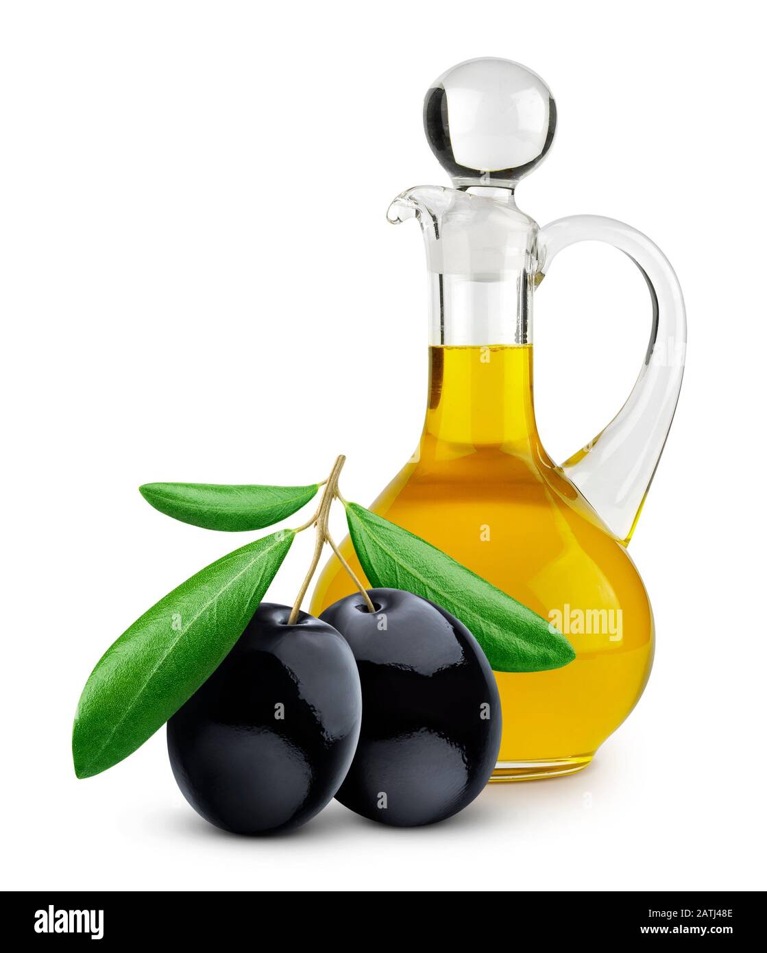 Botella de aceite de oliva virgen extra y aceitunas negras aisladas sobre fondo blanco Foto de stock