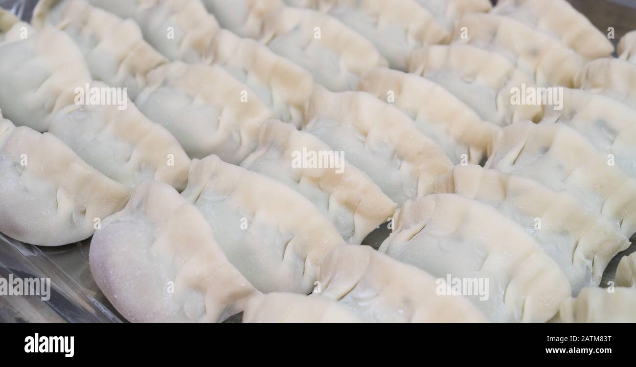 Diferentes sabores de buñuelos, caseros y saludables. Fotografía de la vida fija. Foto de stock