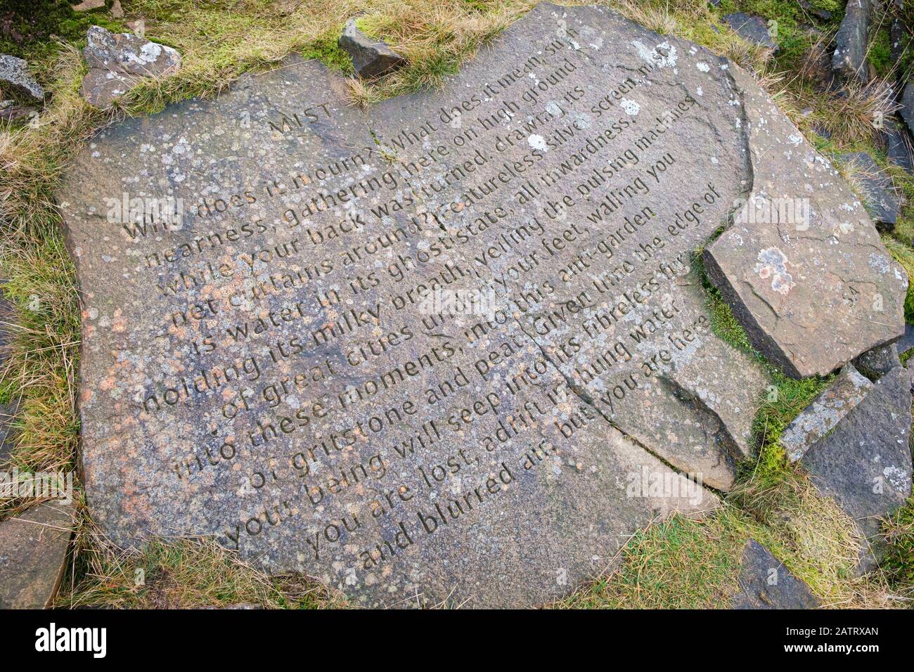 Estrofa Stone En Nab Hill, Cerca De Oxenhope, Bradford, West Yorkshire Foto de stock