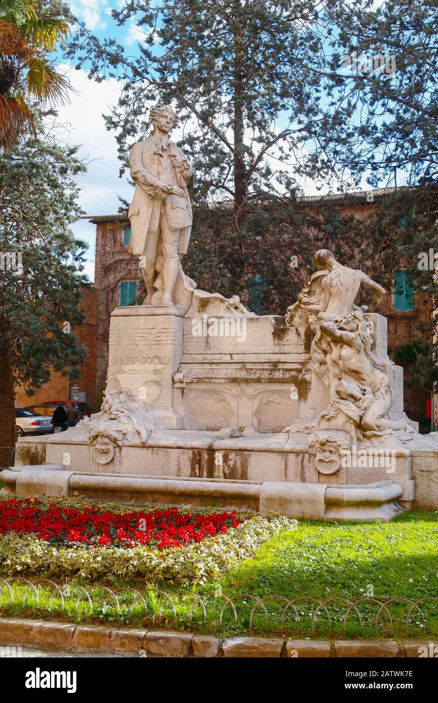 Italia Marche Jesi - Monumento A Giovanni Battista Pergolesi Foto de stock